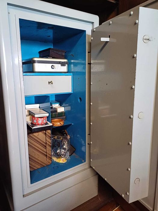 Cofre grande como novo