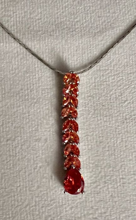 Wisiorek pomaranczowe cyrkonie