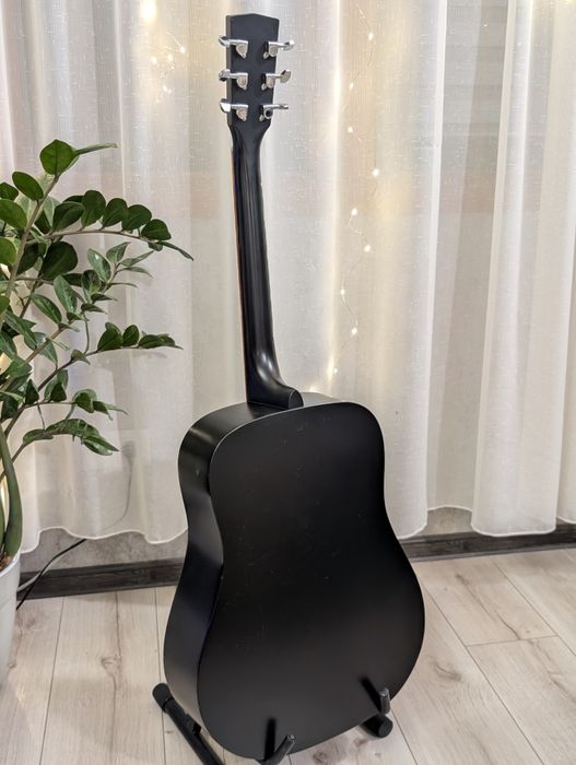 Акустическая гитара Cort AD810