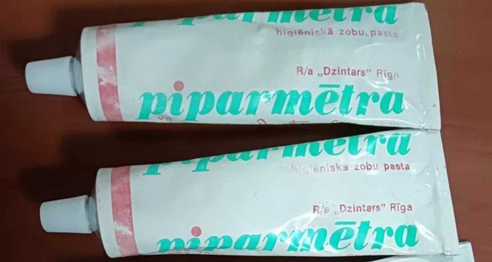 Зубные пасты . Piparmetra"Dzintars""Riga"