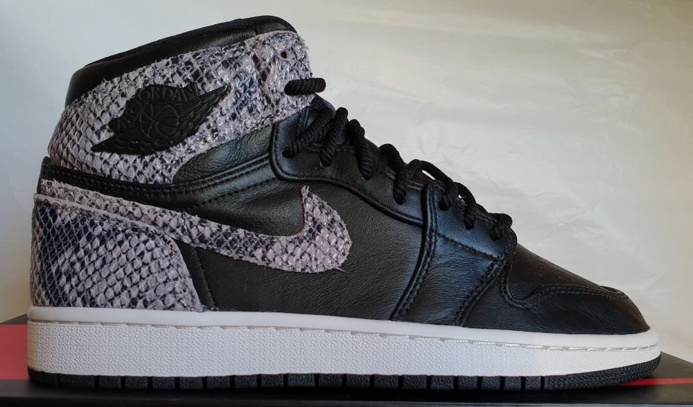 WMNS Nike Air Jordan 1 High Black Snake 2018 8US/39EUR/25CM