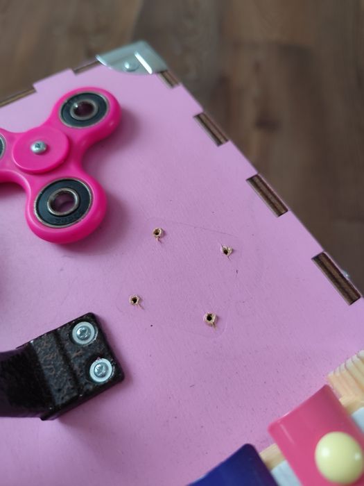 Бізікуб дерев’яний 30×30×30 см, розвиваюча іграшка, ідеальний стан