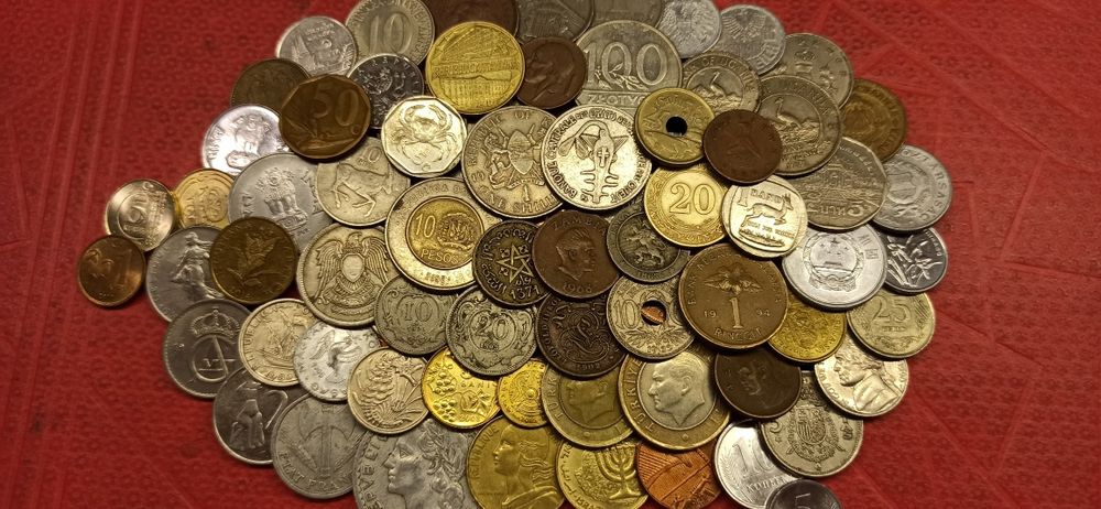 Набор 110шт монет світу без повторів, без Росії та СССР.