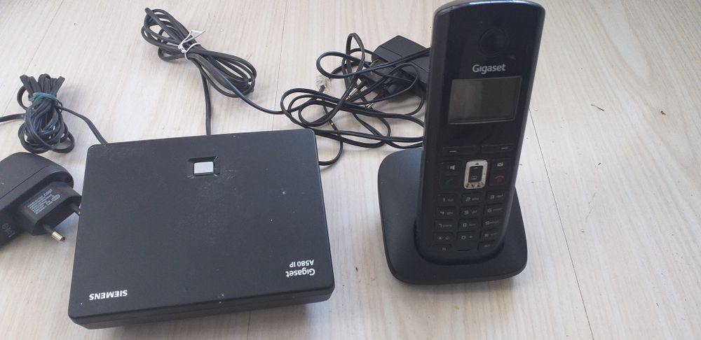 Telefon stacjonarny bezprzewodowy Simens gigaset A58H