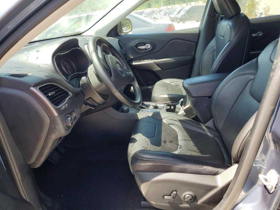 2020 JEEP Cherokee