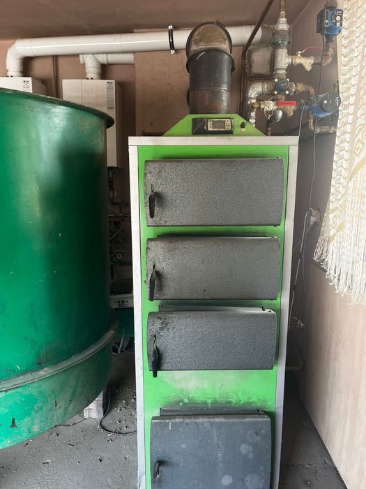 Piec na Pellet / Piec 50 kW – / 2015 rok / klasa 5 / Drewno / Ekogroszek – KOMIZ SZTOKER | Piec + Zasobnik na Paliwo | Rzeszów
