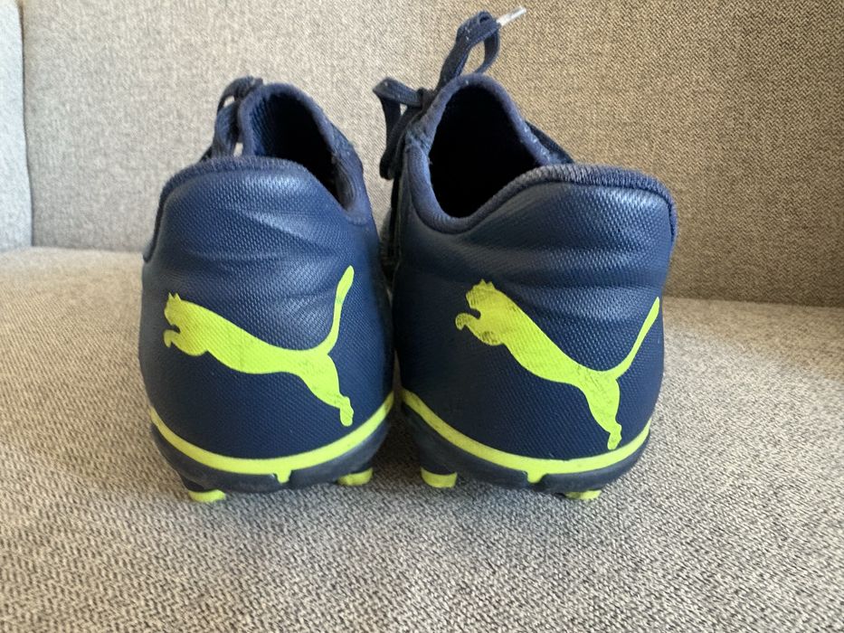 Buty  korki  r.40  Puma Future Play