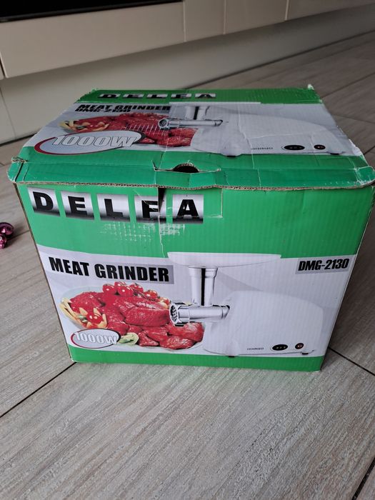 Електрична м'ясорубка Delfa DMG-2130