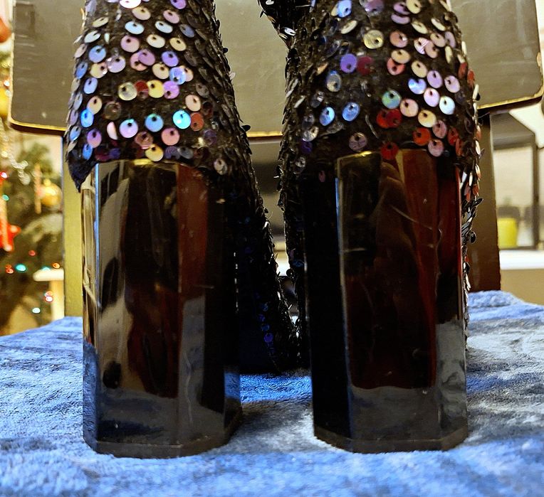 Botas pelo tornozelo com lanteloujas