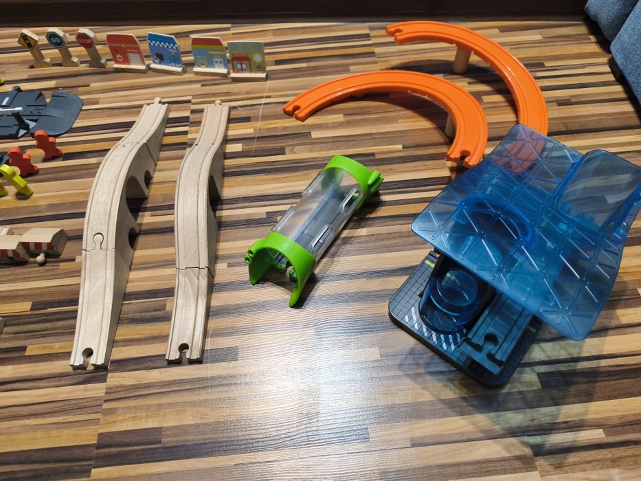 Tory kolejowe drewniane