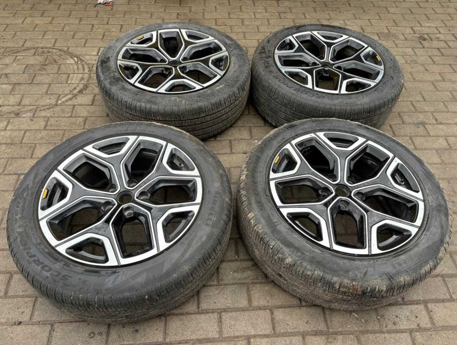 RIVIAN R1T R1S бампер з розборка б/у запчаастини шрот РІВІАН