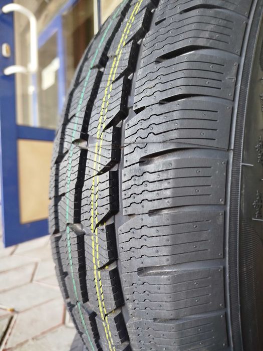 Шини 175/70R14C	Sonix	Snowrover 989	95/93T | нові зимові 4шт