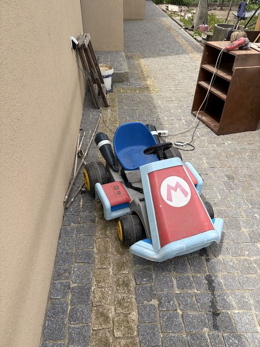 Carro bateria de crianca