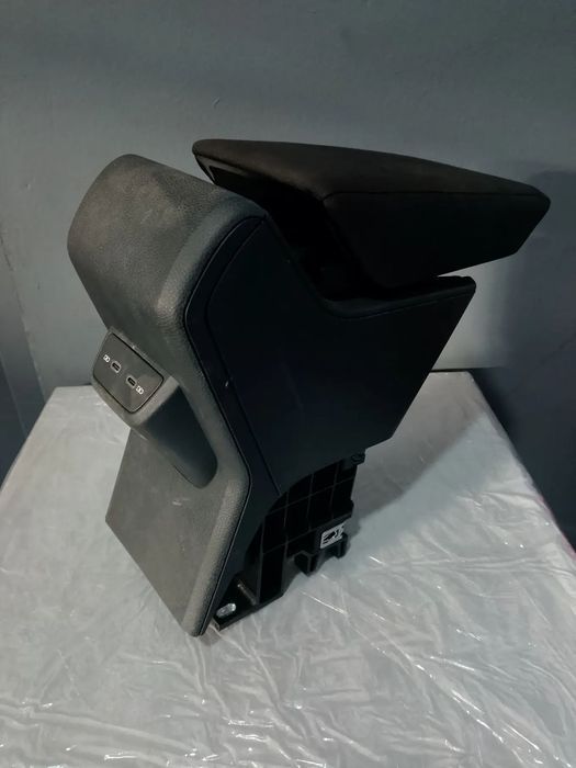 APOIO BRAÇO VOLKSWAGEN POLO 17- / 6F0864207AD