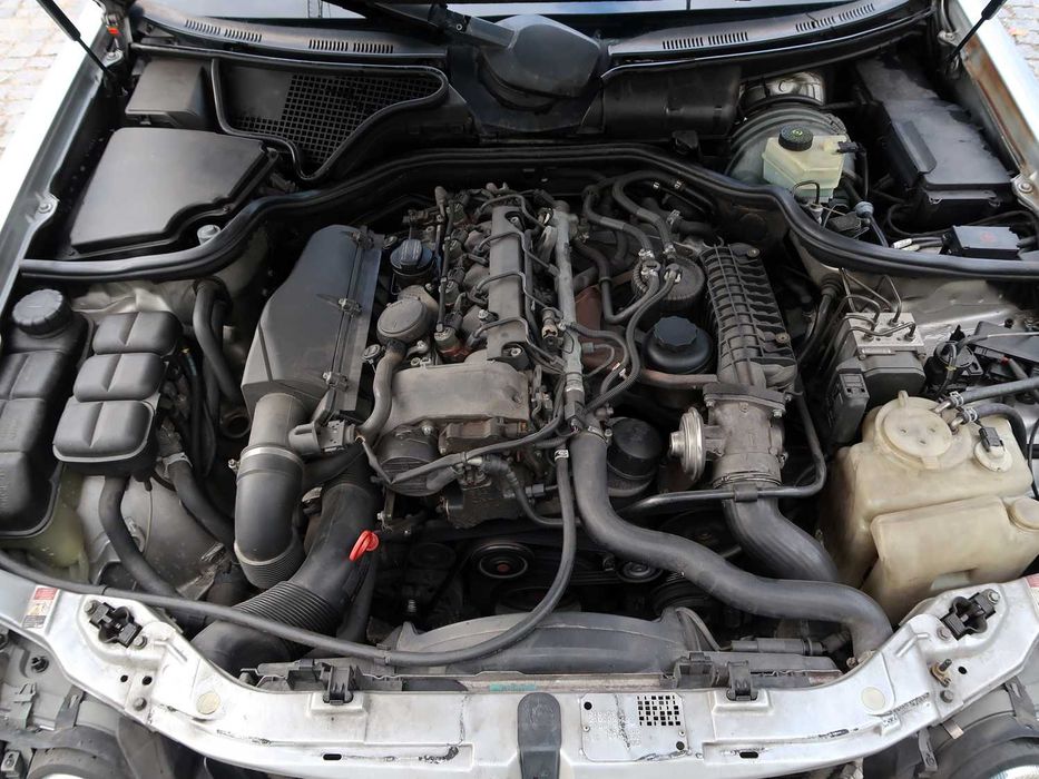 Mercedes-Benz E 220 CDI, nacional, 2001
