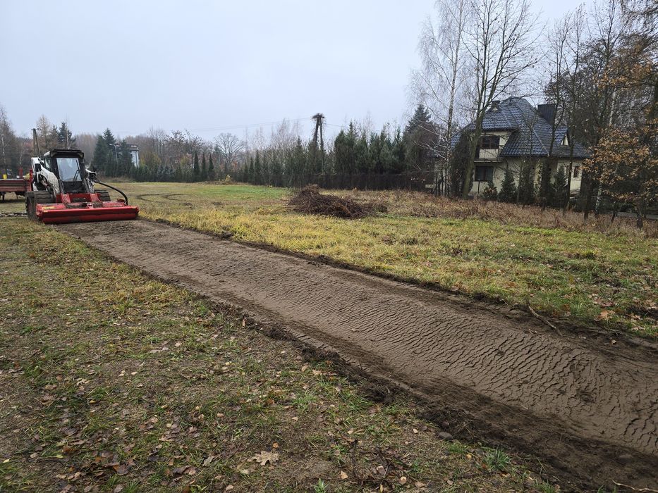 Mulczer leśny, mulczowanie, karczowanie mulczer wgłębny  wycinka drzew