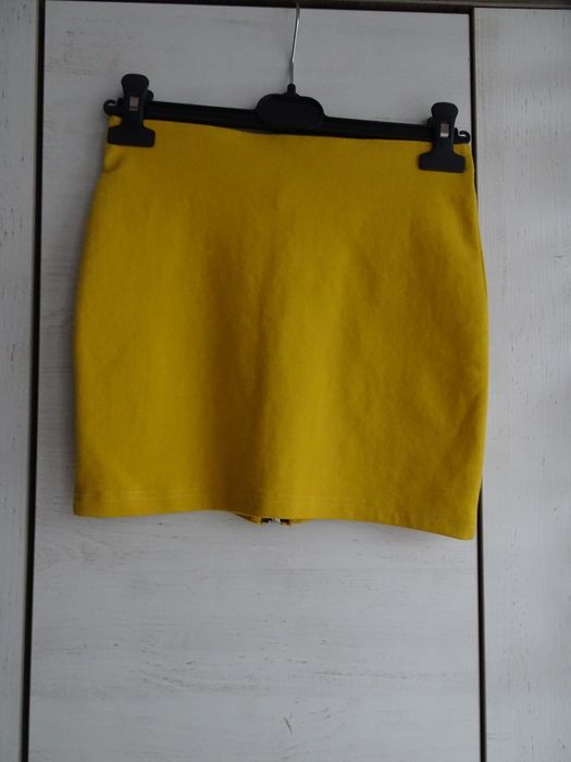 Musztardowa spódnica H&M divided xs