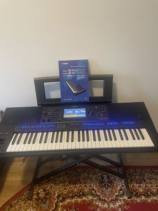 Yamaha psr SX-700