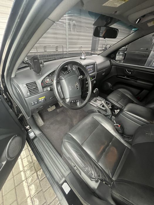 Продам Kia Sorento ресталинг