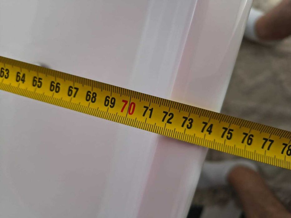 Wanna wolnostojąca z baterią i słuchawką, ok. 160 cm na 75 cm