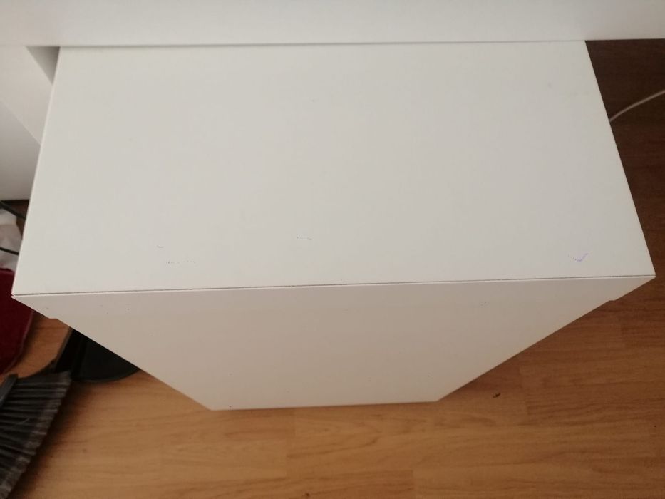 Secretária IKEA MALM com vidro