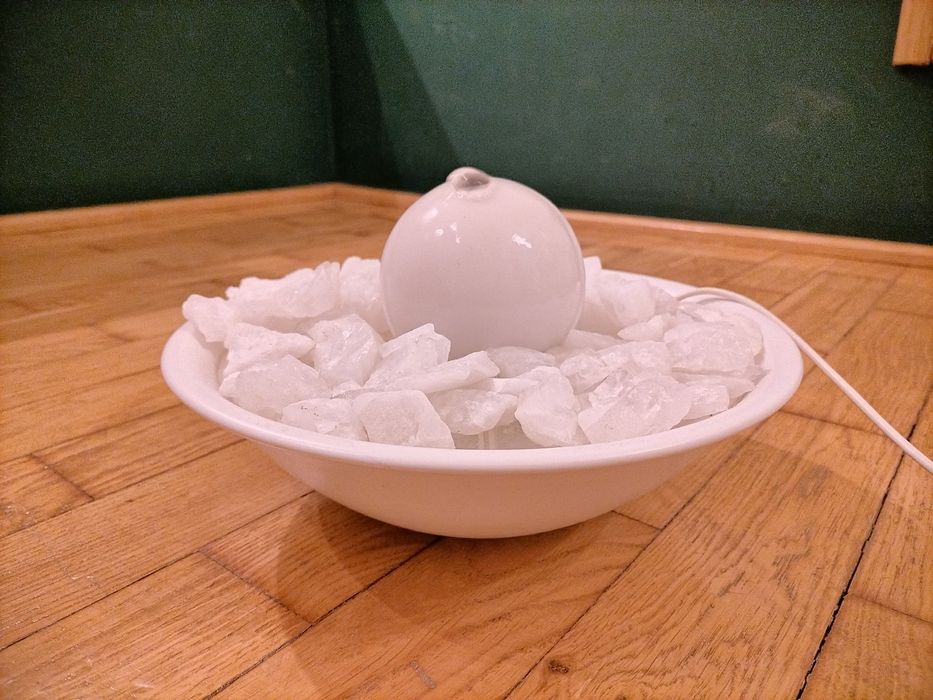 Mała fontanna ozdobna