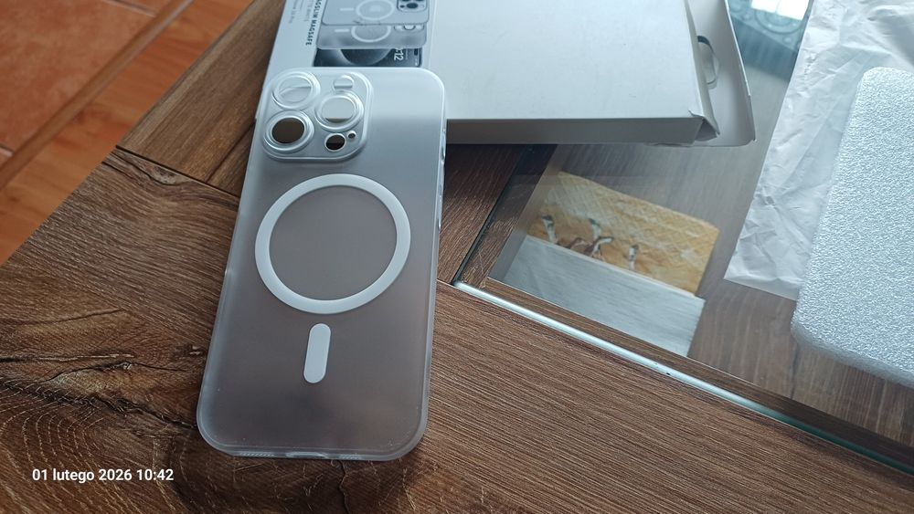 Etui, plecki do IPHONE 16 PRO