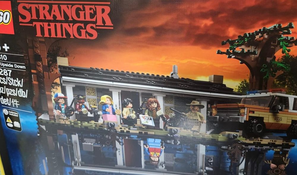 LEGO 75810 Stranger Things Upside Down