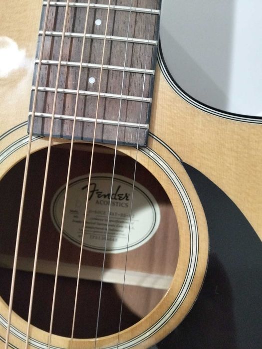 Guitarra Semi Acustica Fender CD-60 CE