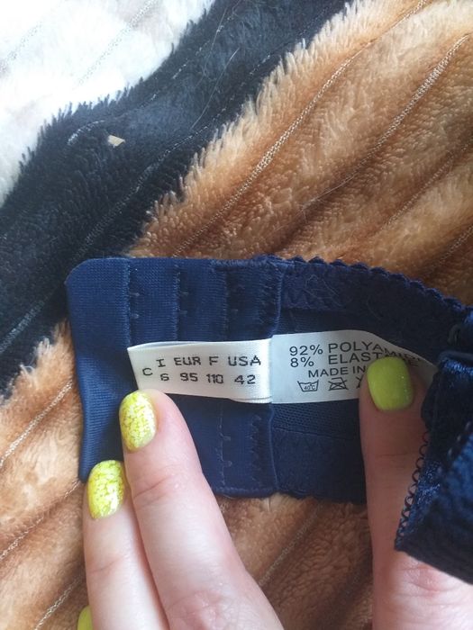 Жіноча білизна Нова