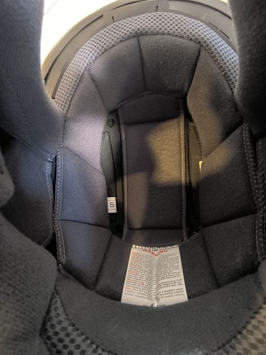 Capacete HJC junior e luvas alpinestar