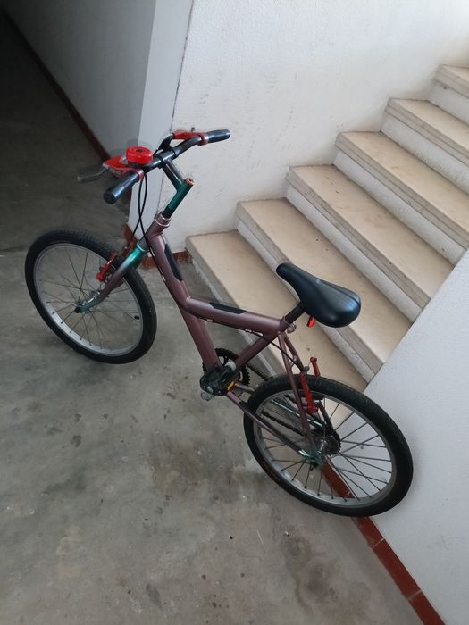 45€ bicicleta roda 20 com pneus novos câmaras novas a funcionar bem