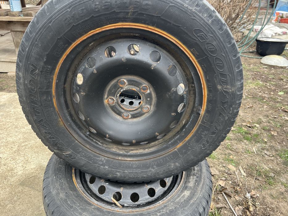 Резина 215/65r16c З дисками