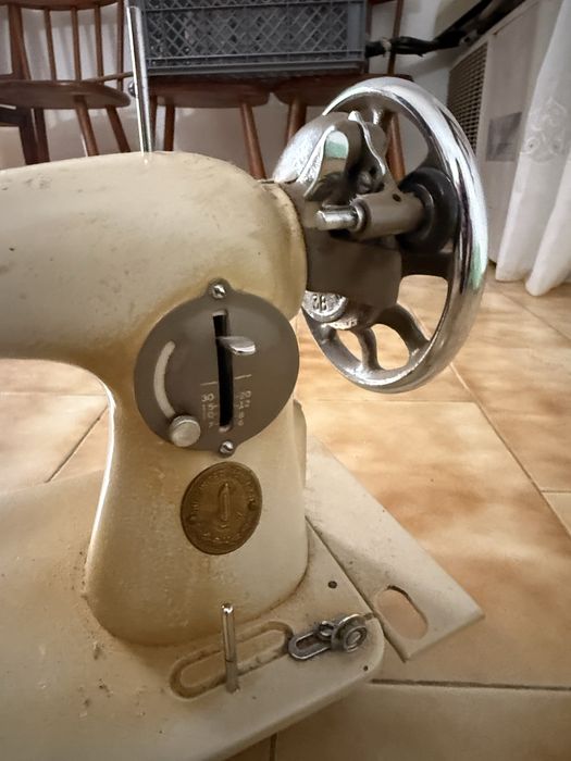 Maquina costura singer