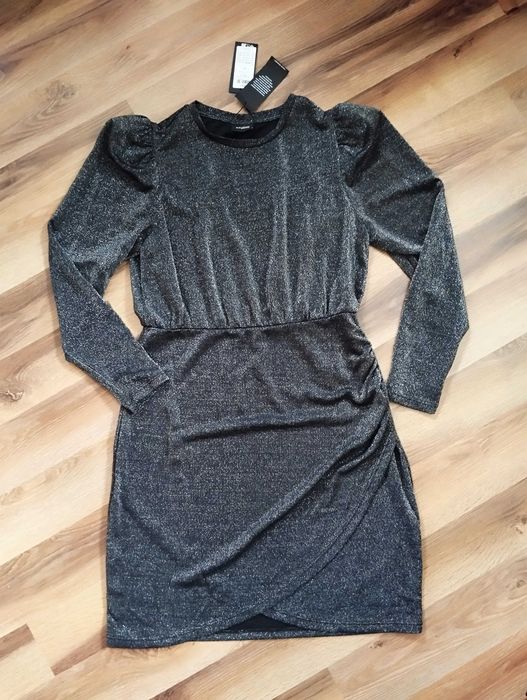 błyszcząca sukienka z długim rękawem M marszczona krótka bufki retro