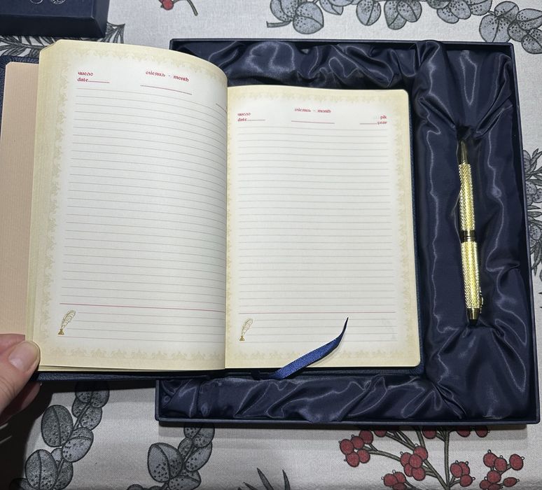 Щоденник блокнот шкіряний Феміда