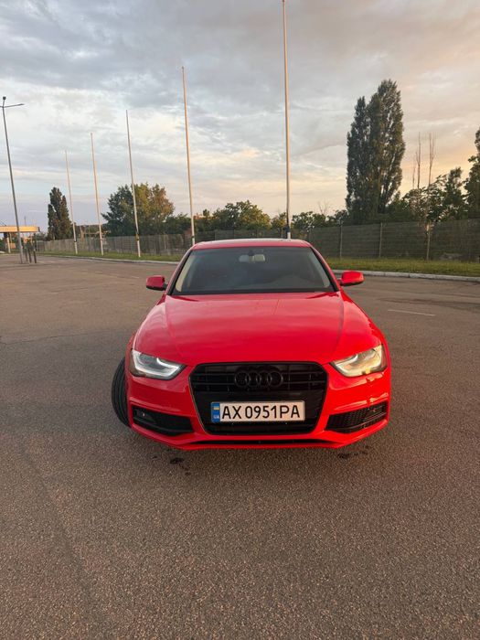 Ауди А4б8 2015.