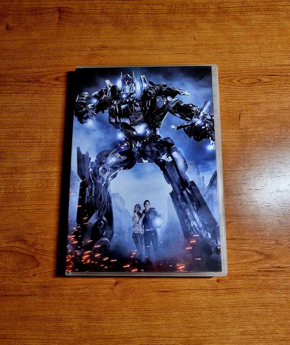 TRANSFORMERS (Michael Bay/Steven Spielberg) Megan Fox / Shia LaBeouf