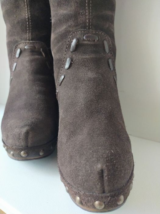 Botas camurça cano alto