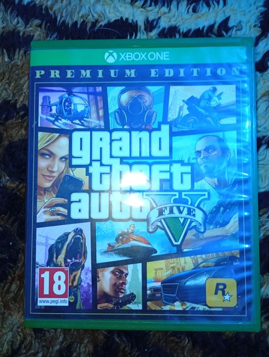 Xbox one GTA v. Prawie nowa