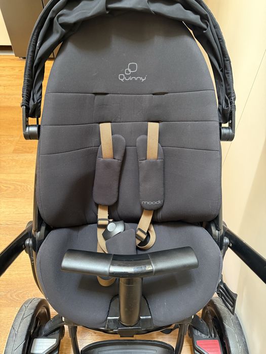Carrinho Quinny Moodd + Babycoque Maxi‑Cosi + Base Isofix