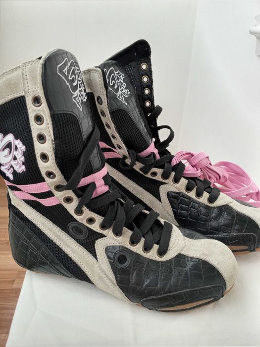 Джазовки( кросовки) us - 7,5 (38) танцевальные