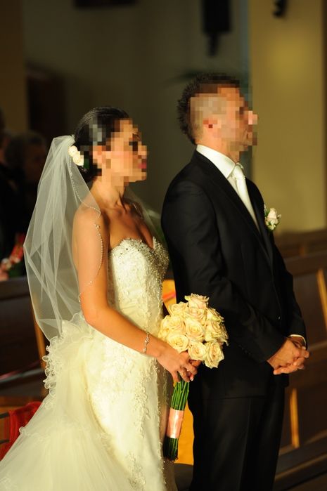 Suknia ślubna model Demetrios.