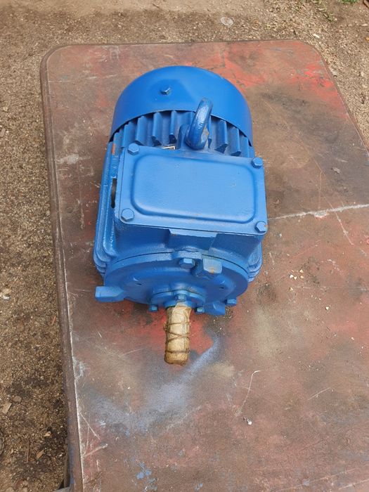 Электродвигатели крановый МТКФ 011-6 :