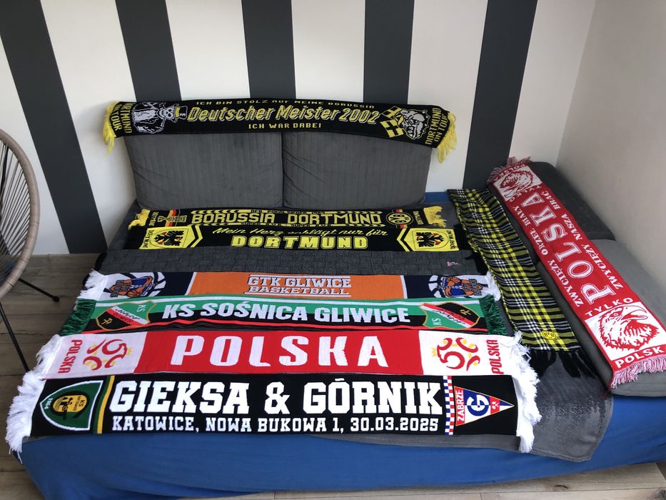 Różne szaliki kolekcja