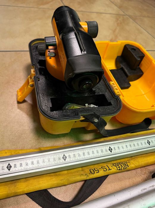 Niwelator NIVEL SYSTEM N24X + Statyw + Łata