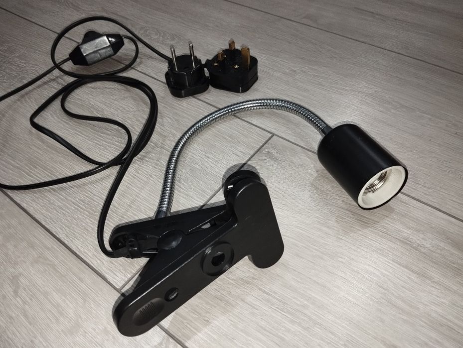 Lampka biurkowa z klipsem