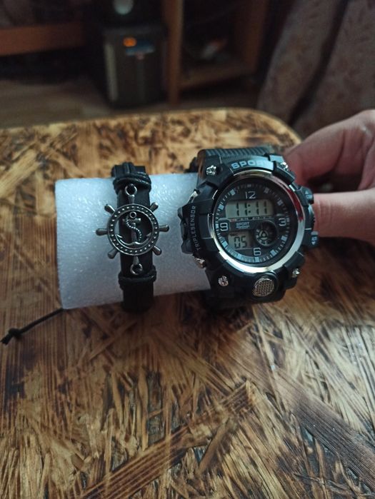 Цифровые часы+ браслет