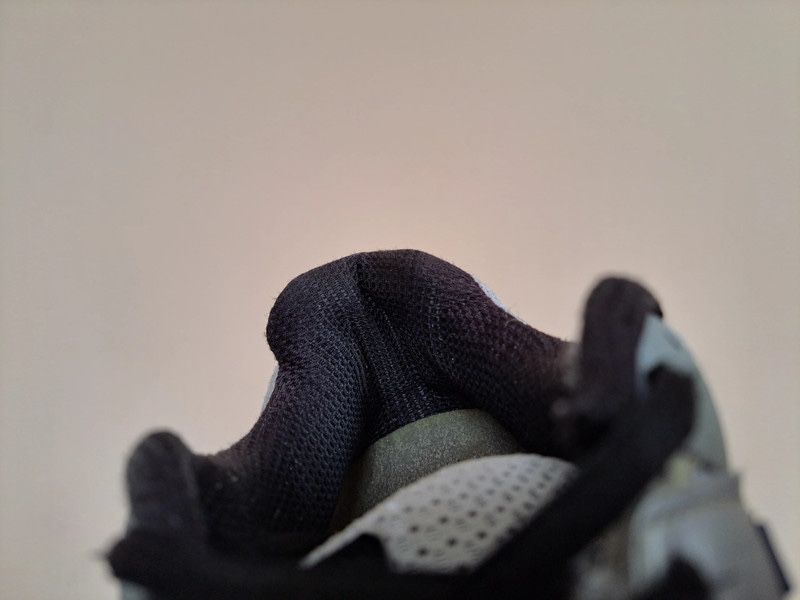 Buty New Balance 1540 V2 vintage rozm. 43 do biegania