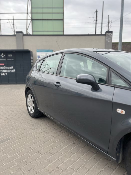 SEAT Leon 1.6 бензин 133 тис км